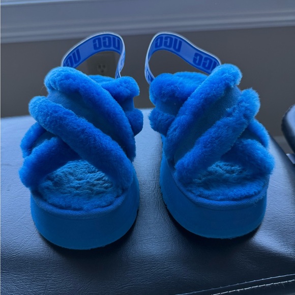 UGG Kids Bright Blue Fluffy Slippers - Picture 4 of 7